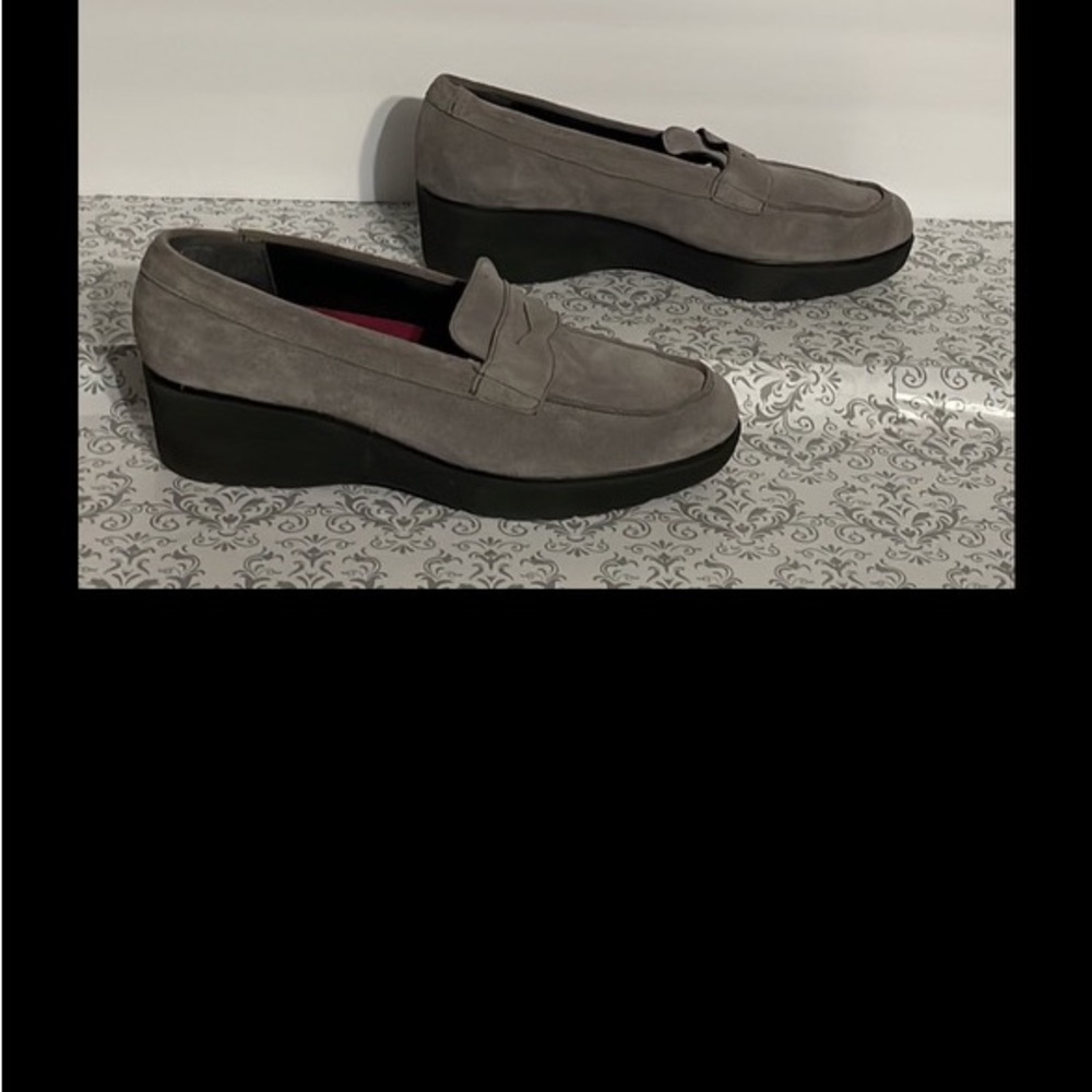 Munro Gray Suede Platform Loafers